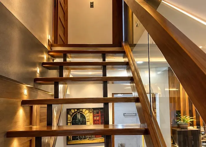 4-minute Airport Family Aparthotel 4*