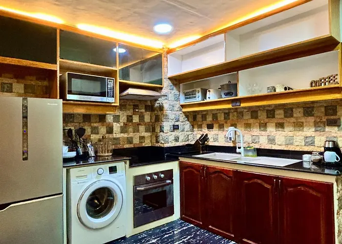 Aparthotel 4-minute Airport Family 4*