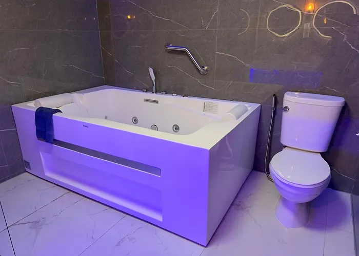Aparthotel 4-minute Airport Family 4*