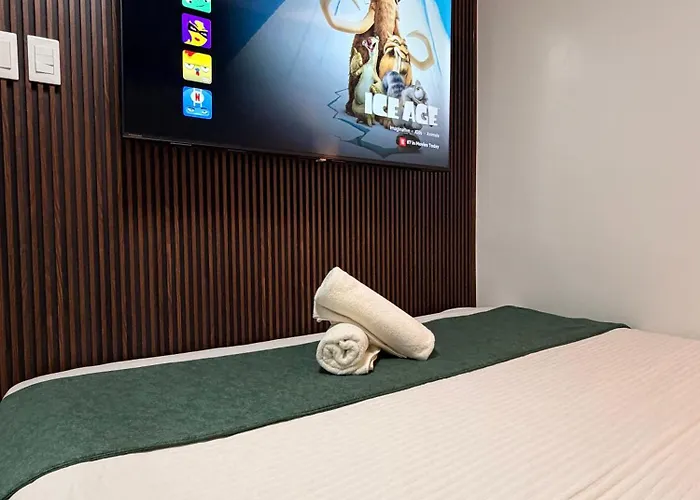 4-minute Airport Family 4*