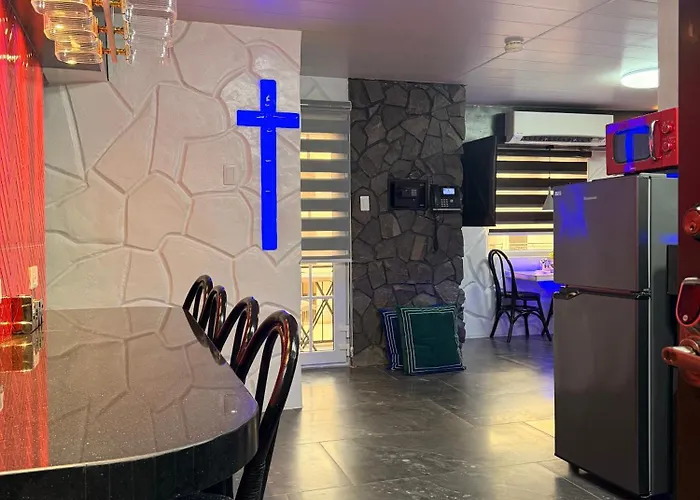 Aparthotel 4-minute Airport Family Lapu-Lapu City